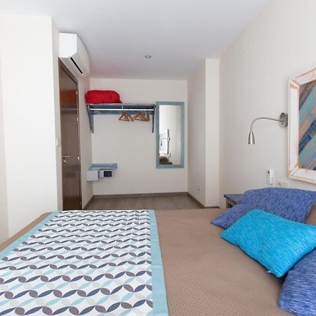 Apartamentos El Gallo มาร์เบยา ภายนอก รูปภาพ