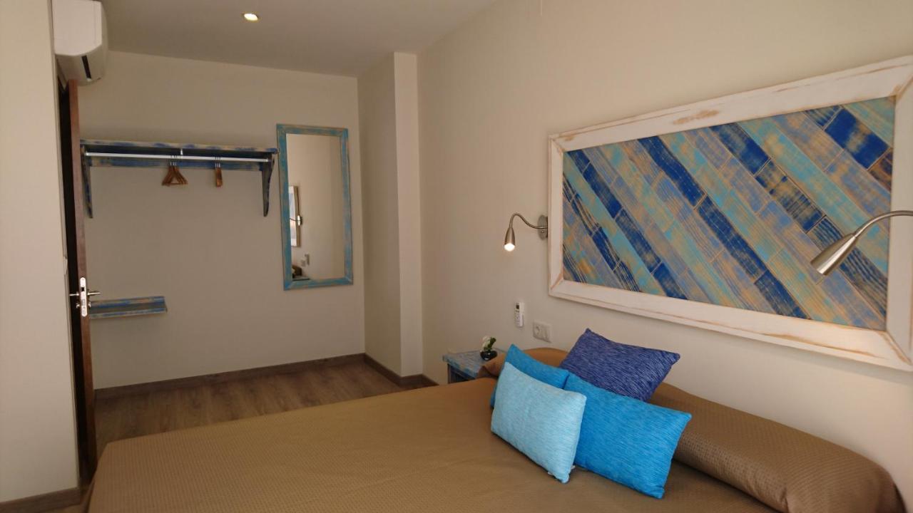 Apartamentos El Gallo มาร์เบยา ภายนอก รูปภาพ