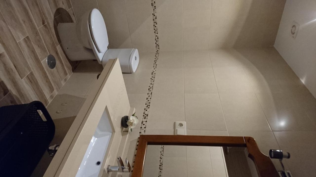 Apartamentos El Gallo มาร์เบยา ภายนอก รูปภาพ