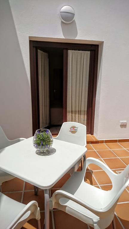 Apartamentos El Gallo มาร์เบยา ภายนอก รูปภาพ