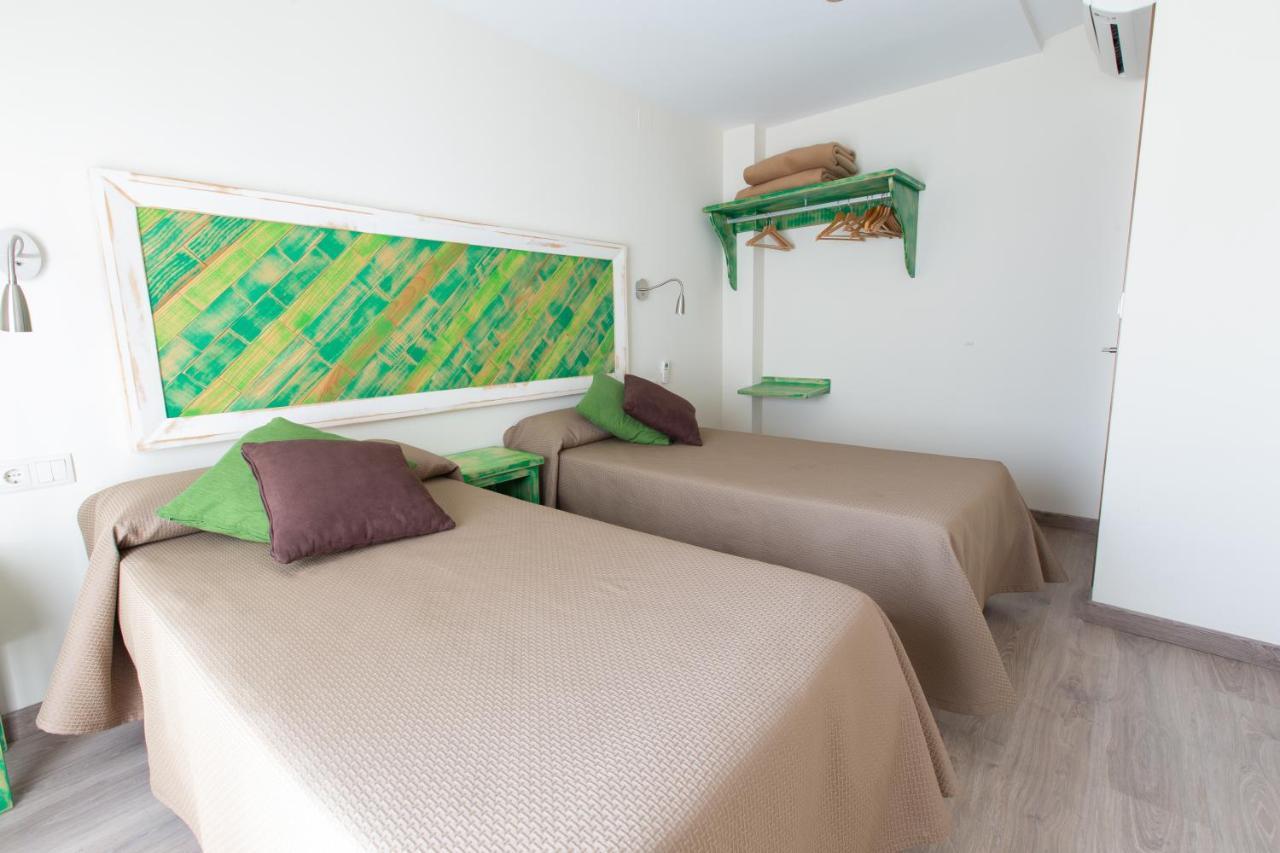 Apartamentos El Gallo มาร์เบยา ภายนอก รูปภาพ